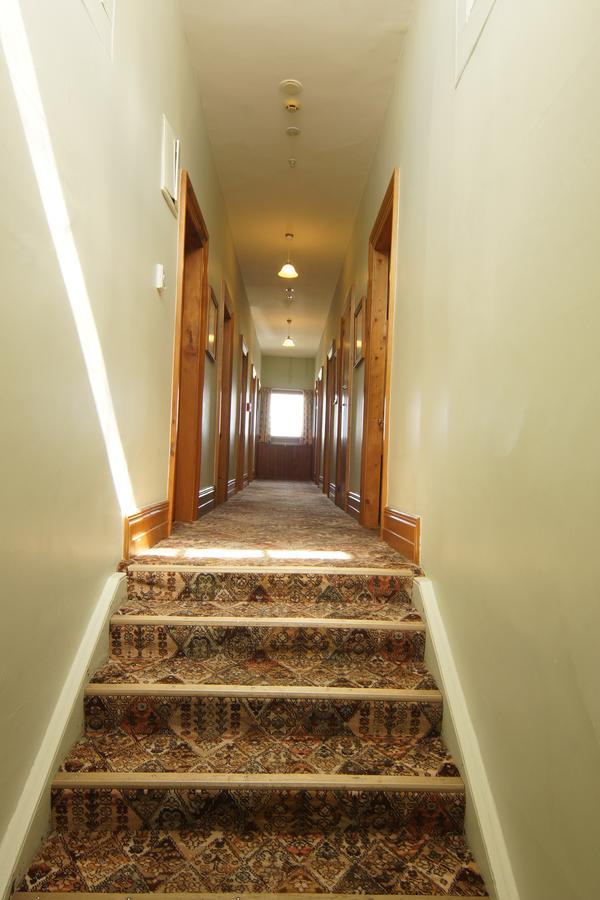 Empire Hotel Backpackers Oamaru Zewnętrze zdjęcie