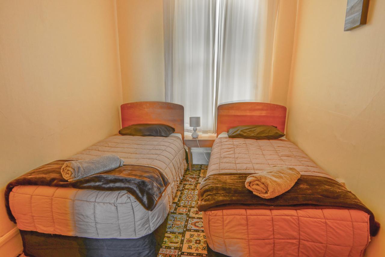 Empire Hotel Backpackers Oamaru Zewnętrze zdjęcie