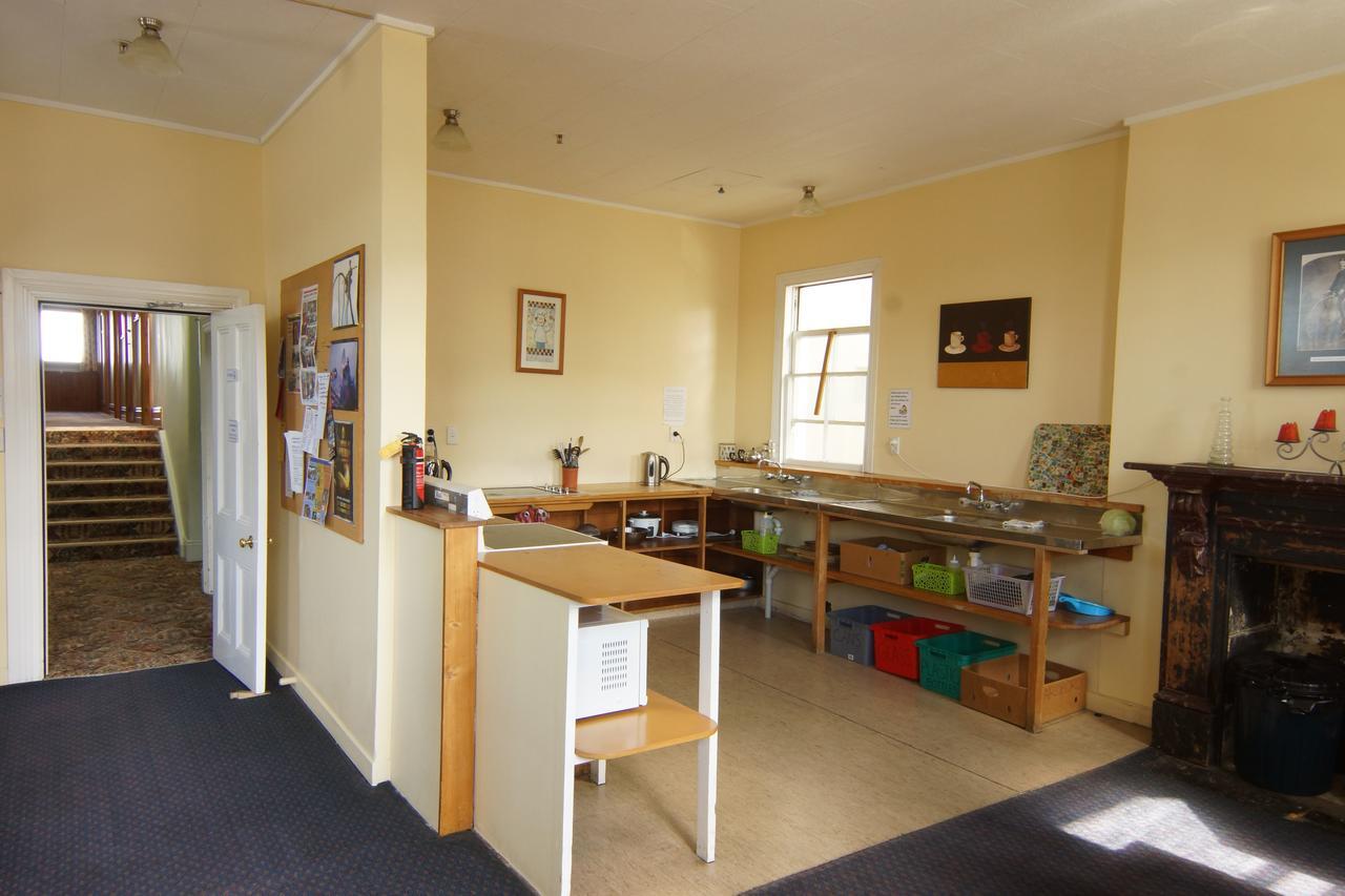 Empire Hotel Backpackers Oamaru Zewnętrze zdjęcie