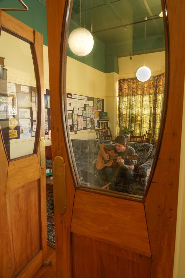 Empire Hotel Backpackers Oamaru Zewnętrze zdjęcie