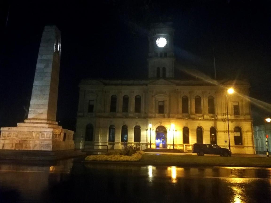 Empire Hotel Backpackers Oamaru Zewnętrze zdjęcie
